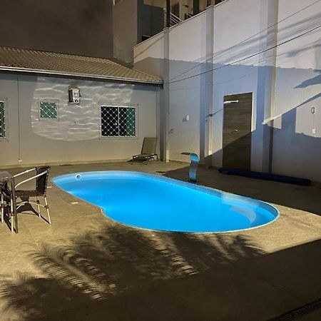 Villa Casa No Centro De Balneário Camboriú Exterior foto